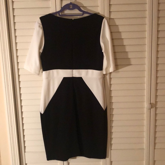 Business dress. - Picture 2 of 6